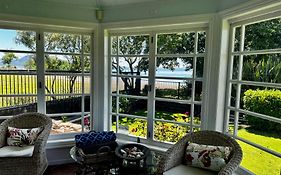 The Lake House With Private Spa Lake Rotorua